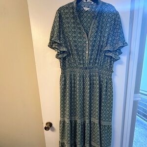 Max Studio Green and White Patterned Maxi Dress
